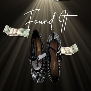 Dream Pairs Black and Silver Studded Flats